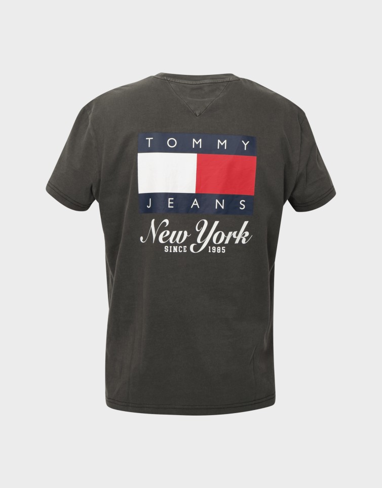 TJM REG HERITAGE FLAG TEE EXT