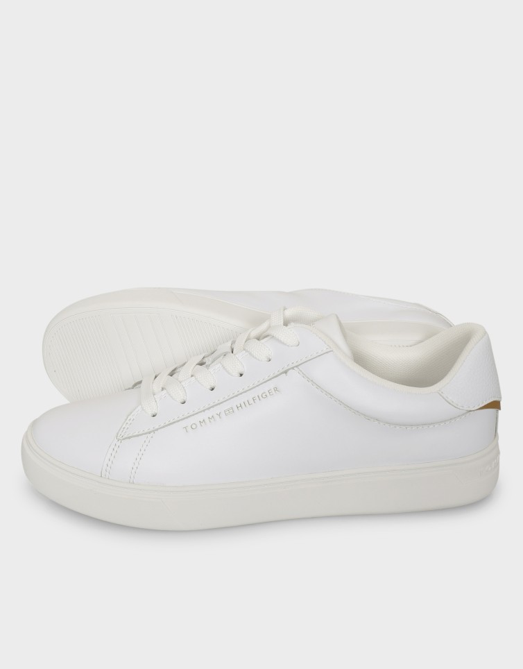ESSENTIAL COURT SNEAKER