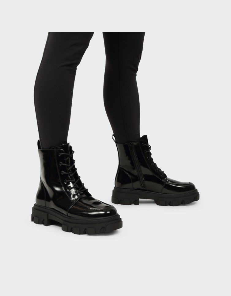 TOLA-16 LACE UP BOOT