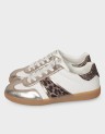 Women Lace-up