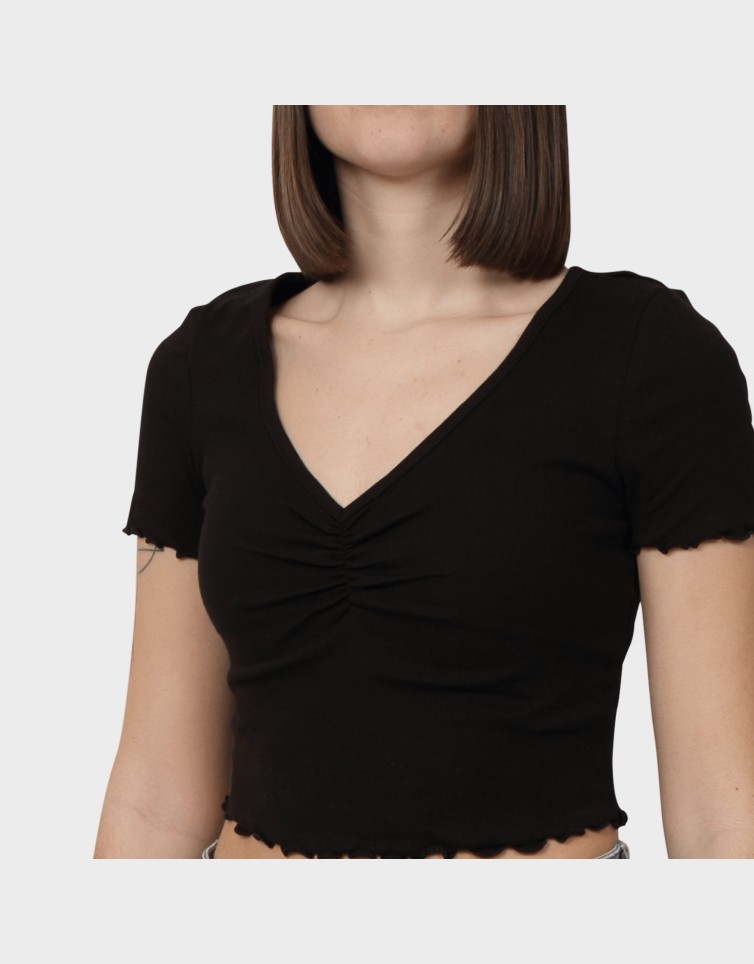 BETTY LIFE S/S V-NECK TOP