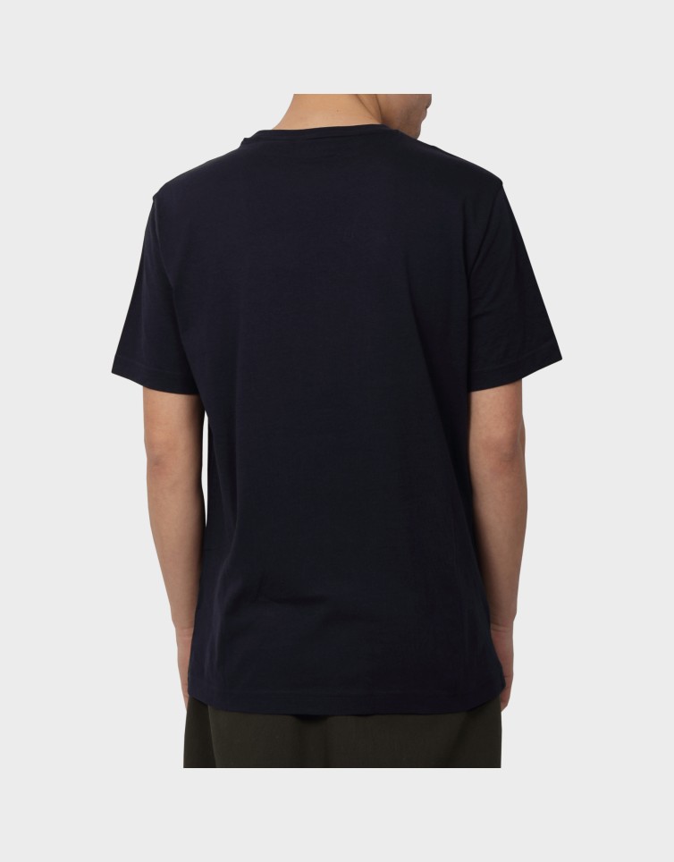 ESSENTIAL TEE