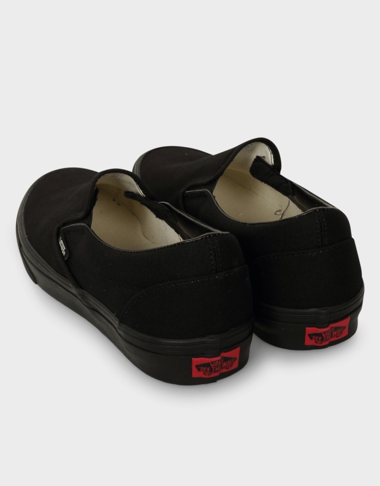 CLASSIC SLIP-ON