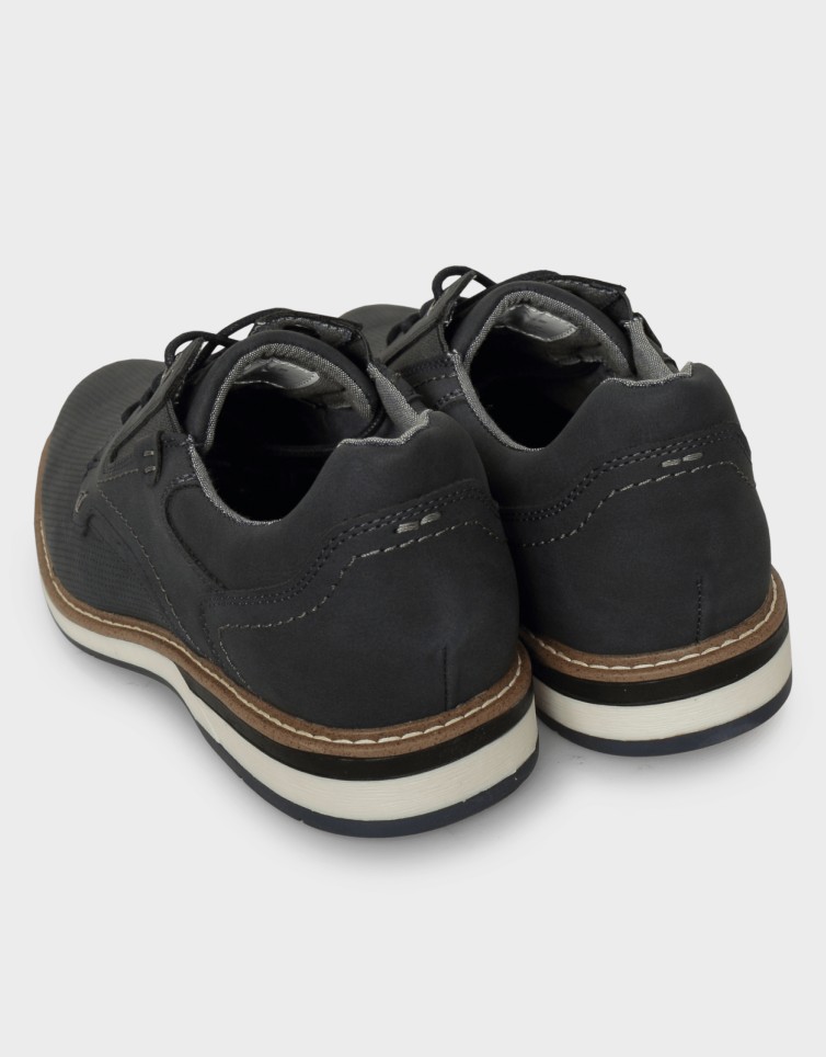 CLASSIC LACE-UP