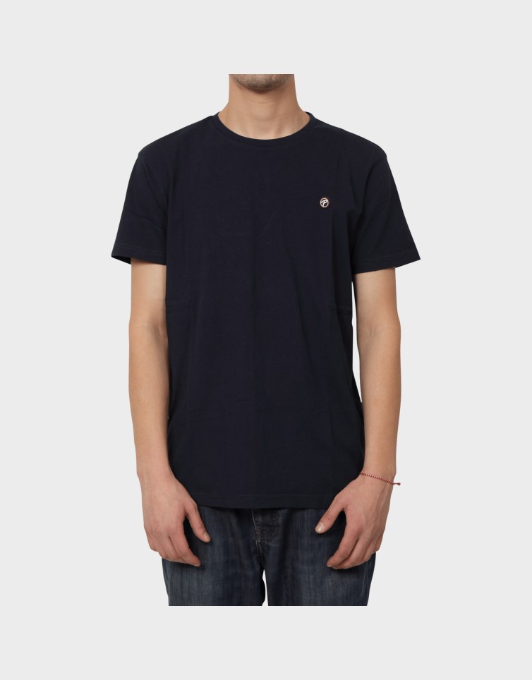 ESSENTIAL TEE