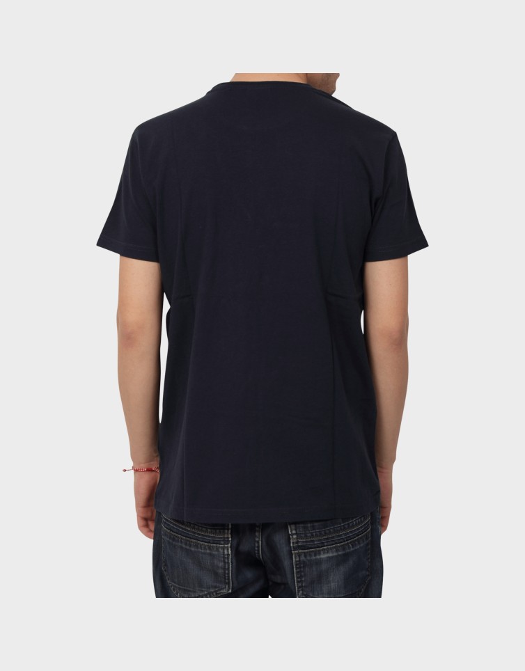 ESSENTIAL TEE