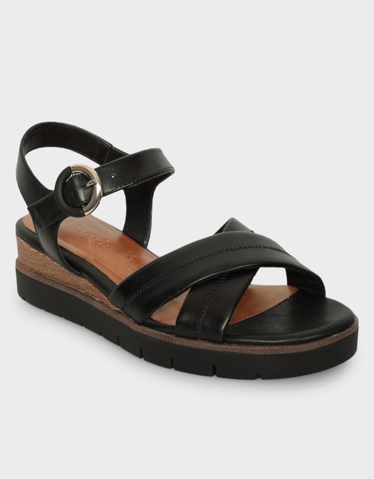 CROSSED SANDALS