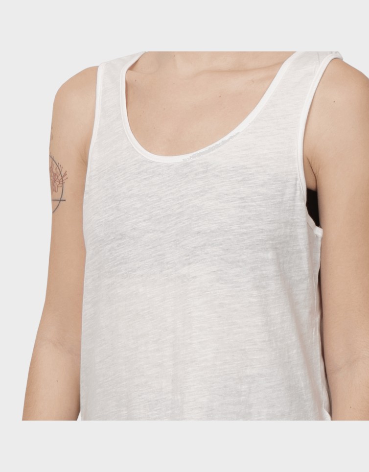 SLEEVELESS TOP