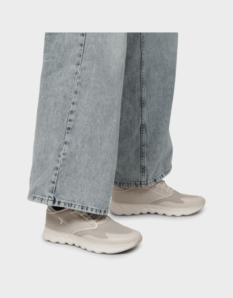 WOMEN LACE-UP