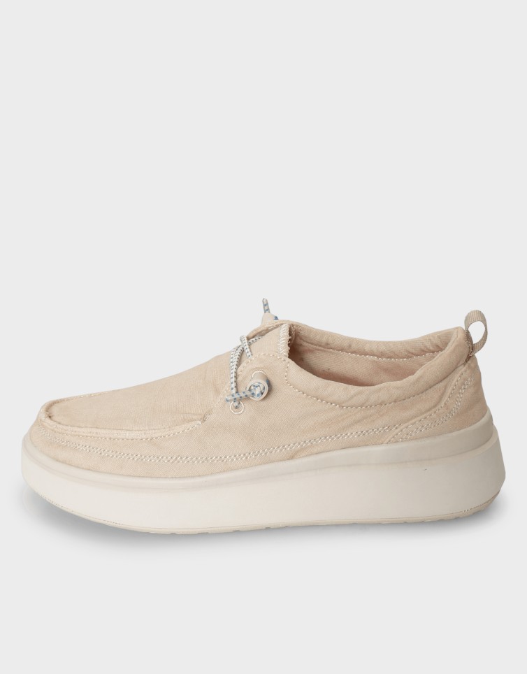 NATURE WALLABEE