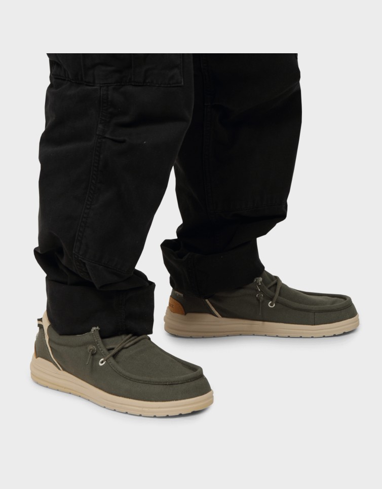 ΜΑΙΝ TREVOR WALLABEE