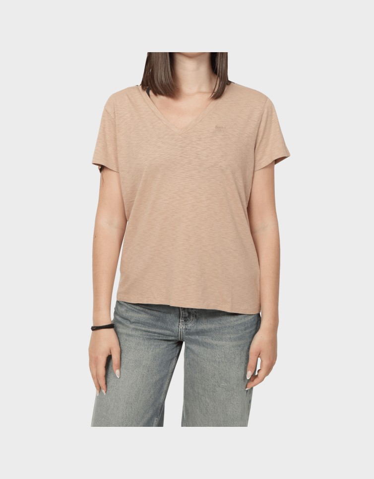 STUDIOS SLUB EMB VEE TEE