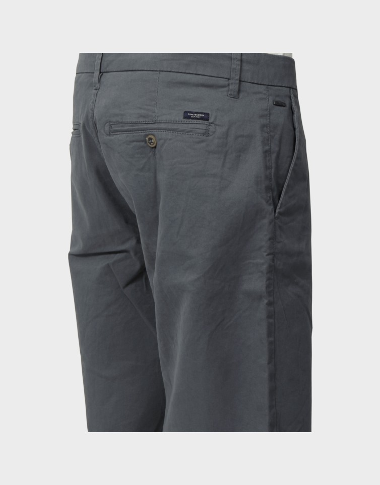 CLASSIC CHINO