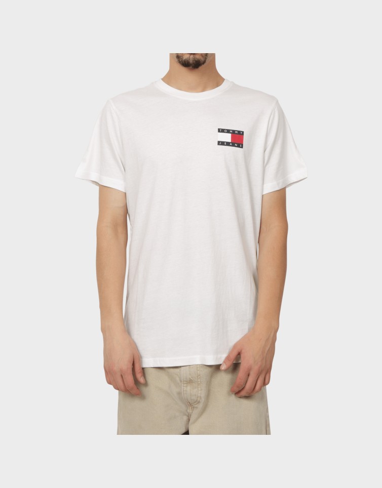 SLIM ESSENTIAL FLAG TEE
