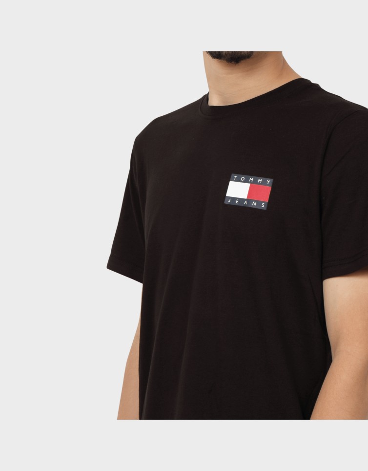SLIM ESSENTIAL FLAG TEE
