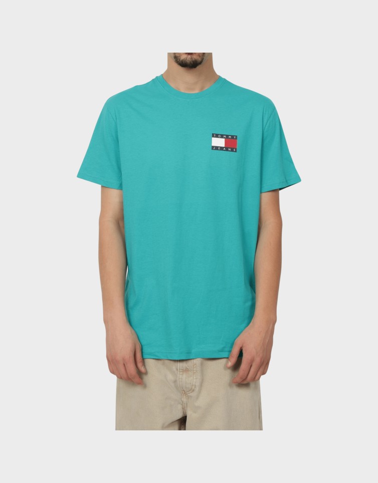 SLIM ESSENTIAL FLAG TEE