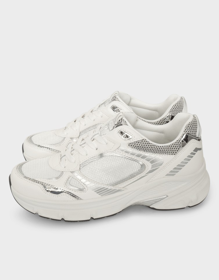 LACE-UP