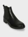 CHELSEA BOOTS