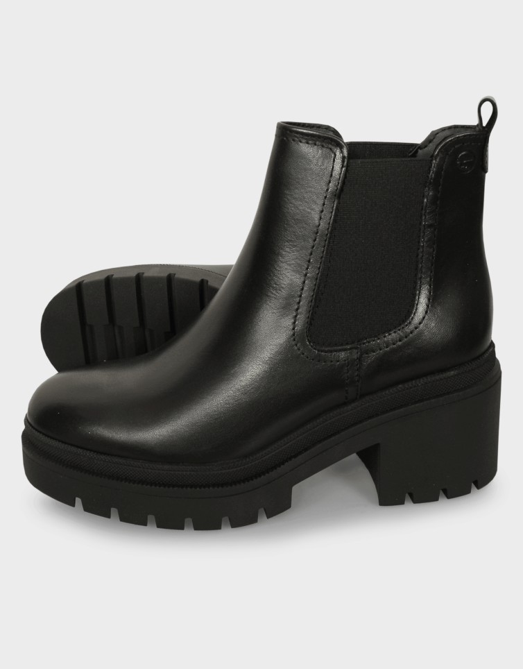 WOMEN BOOTS
