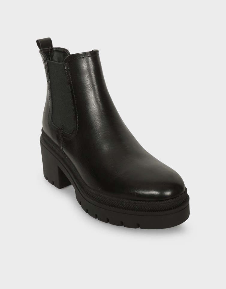 WOMEN BOOTS