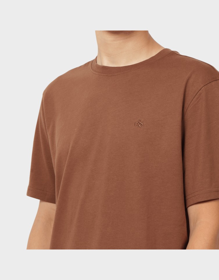 ESSENTIAL TEE