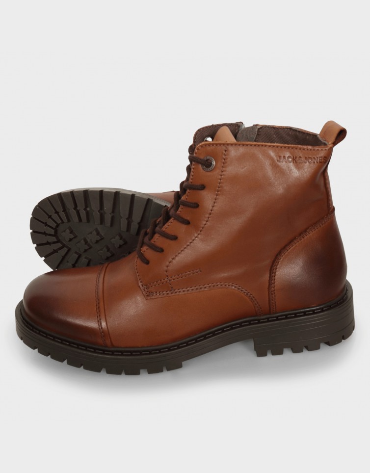 TREMOR LEATHER BOOT
