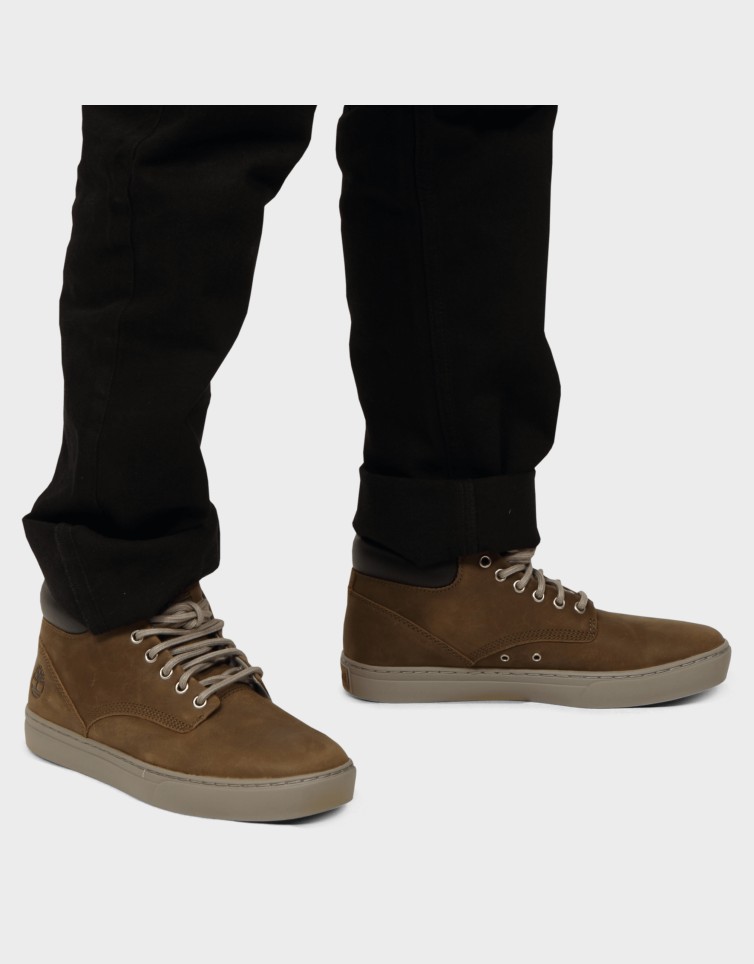 ADVENTURE 2.0 MID LACE UP CHUKKA