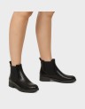 CHELSEA BOOTS