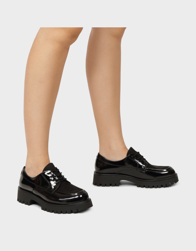 LUG DERBYS