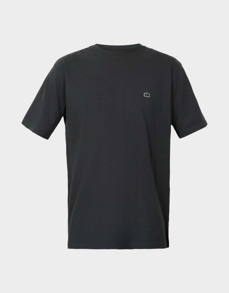 ESSENTIAL TEE