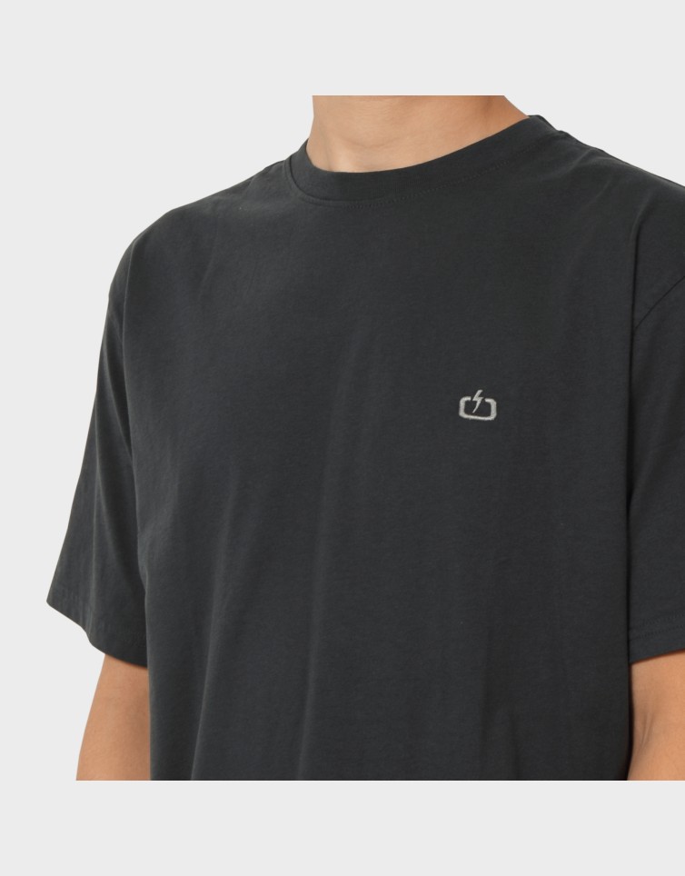 ESSENTIAL TEE