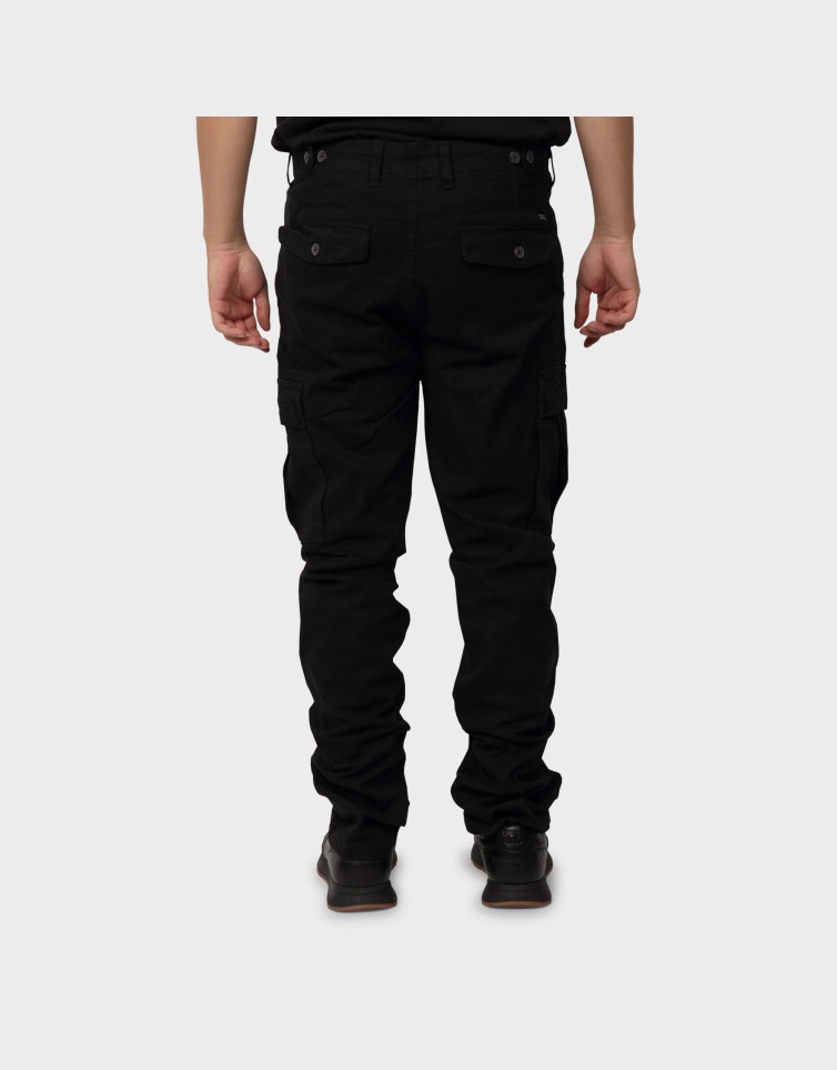CLASSIC CARGO PANTS