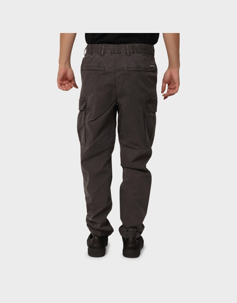 CUFFED CARGO