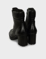 LOW BOOTS