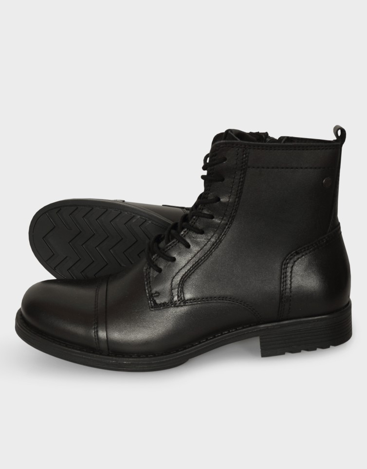 WRUSSEL LEATHER