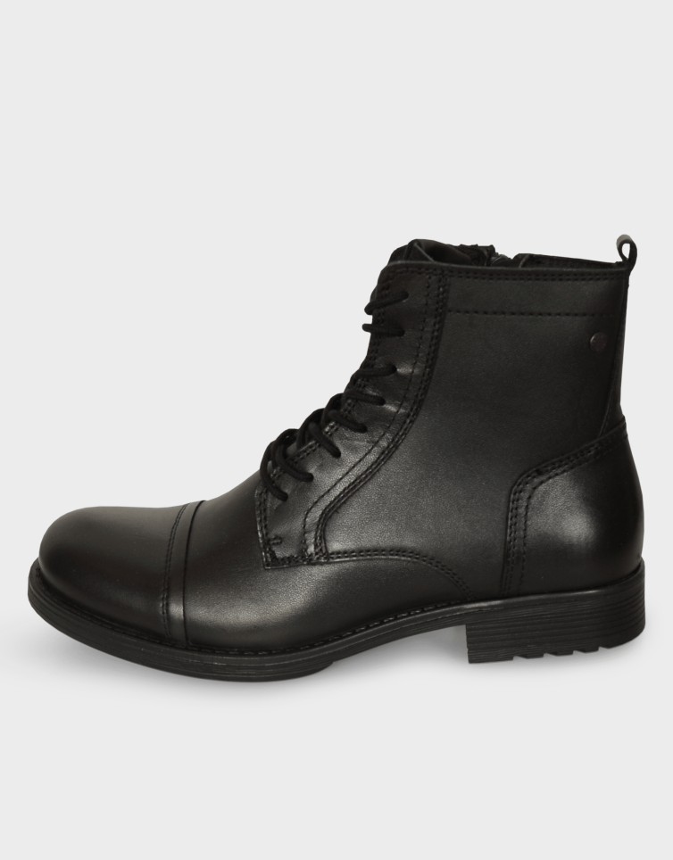 WRUSSEL LEATHER