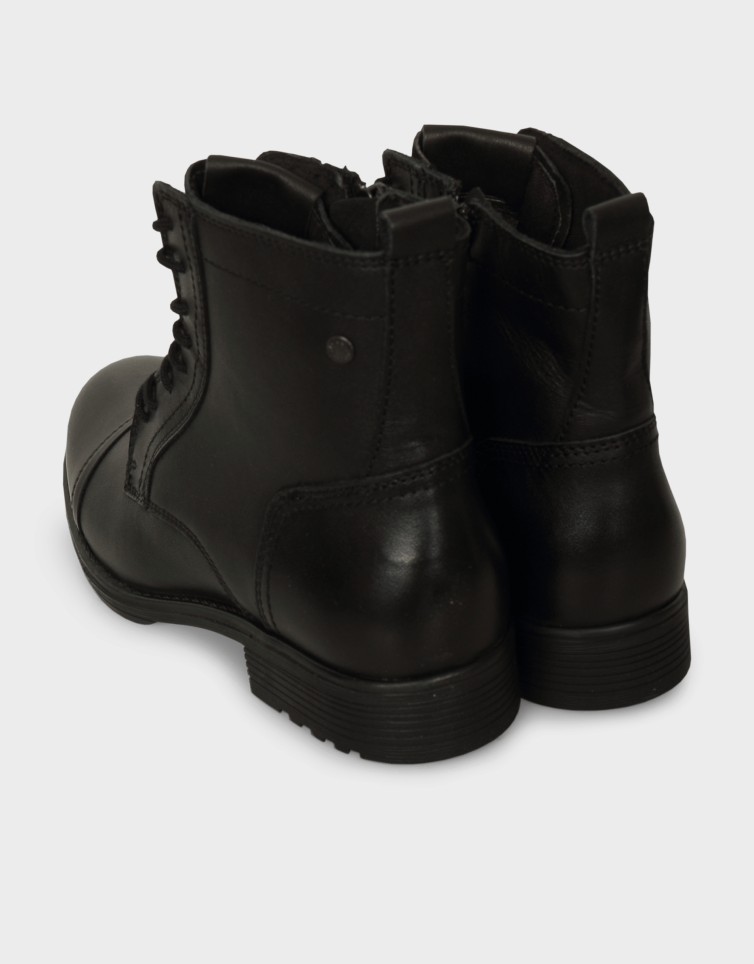WRUSSEL LEATHER