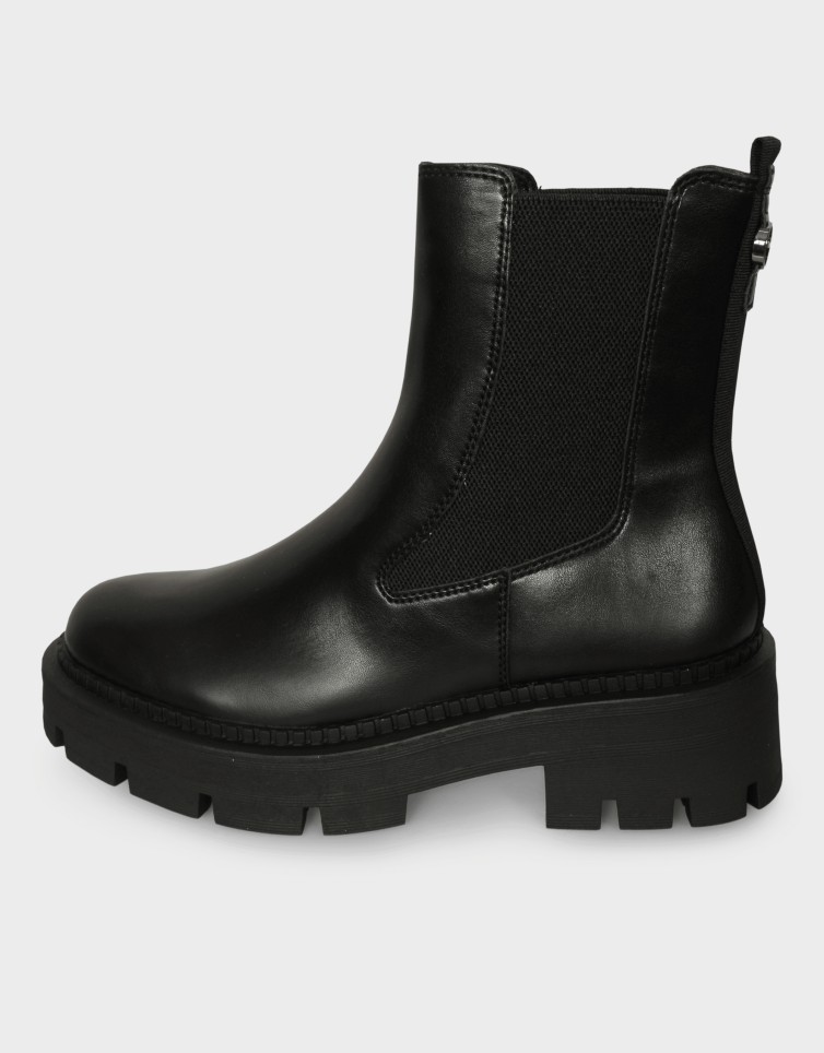 CHUNKY CHELSEA BOOTS