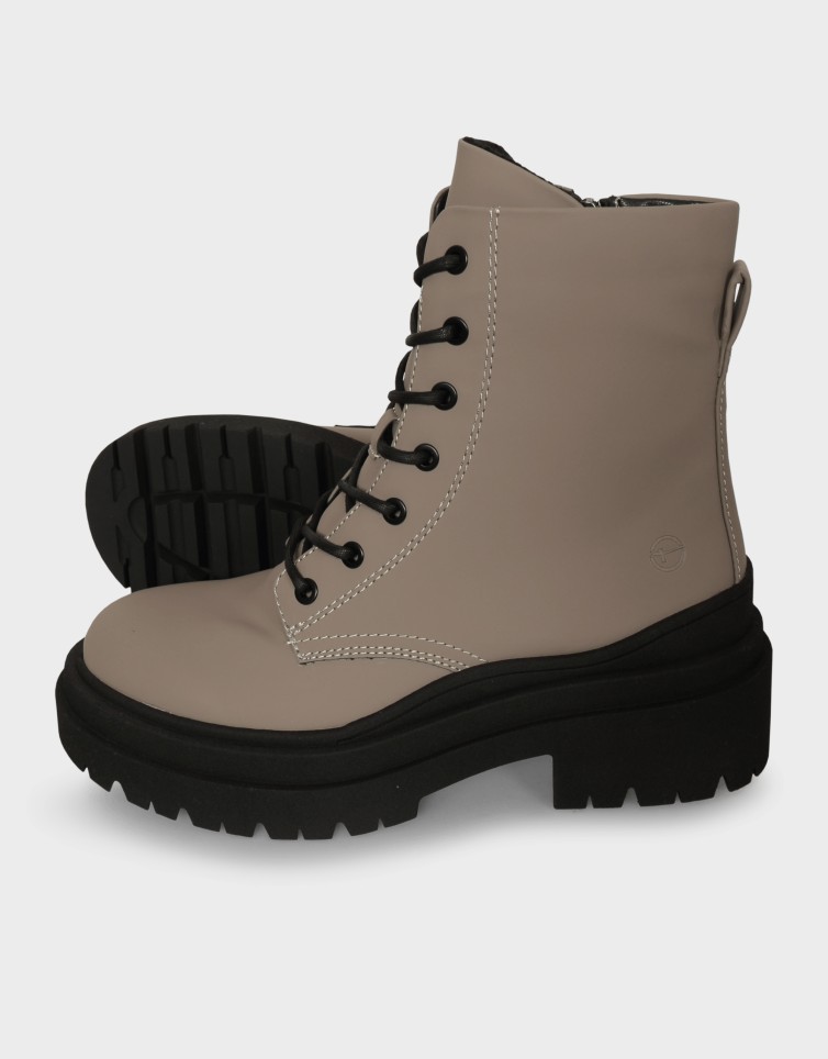 WOMEN BOOTS