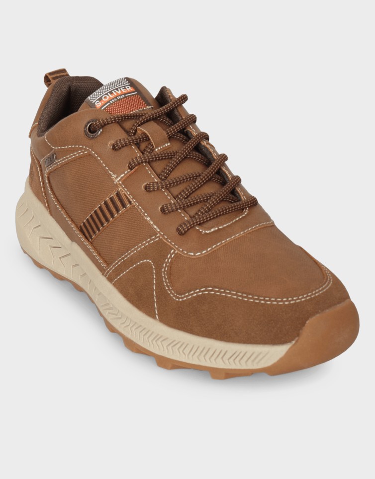 LACE-UP
