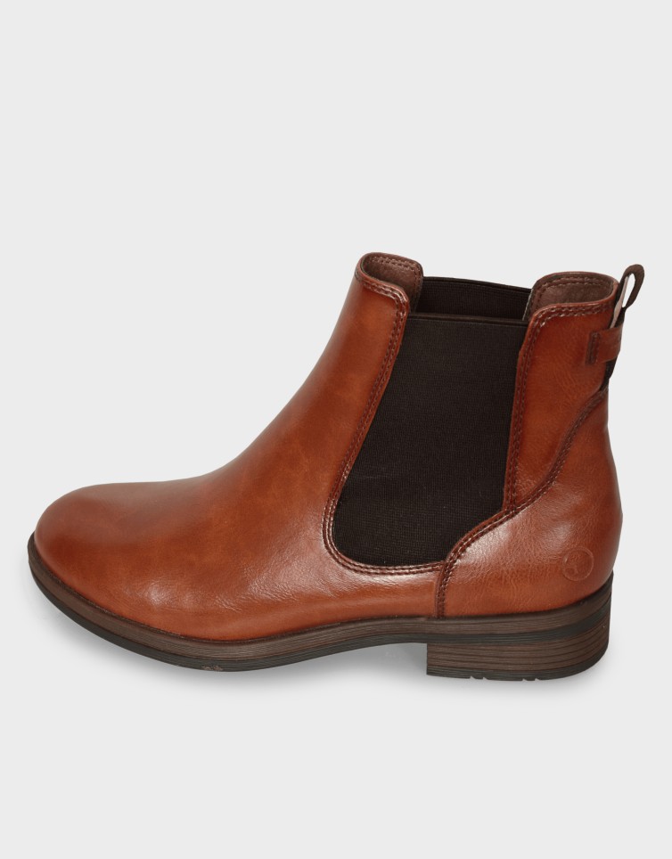 CHELSEA BOOTS