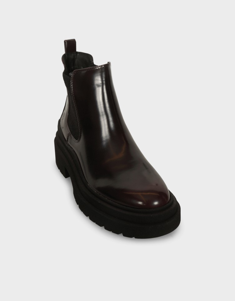 CHELSEA BOOT