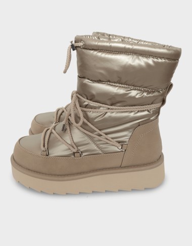 FUR BOOTS