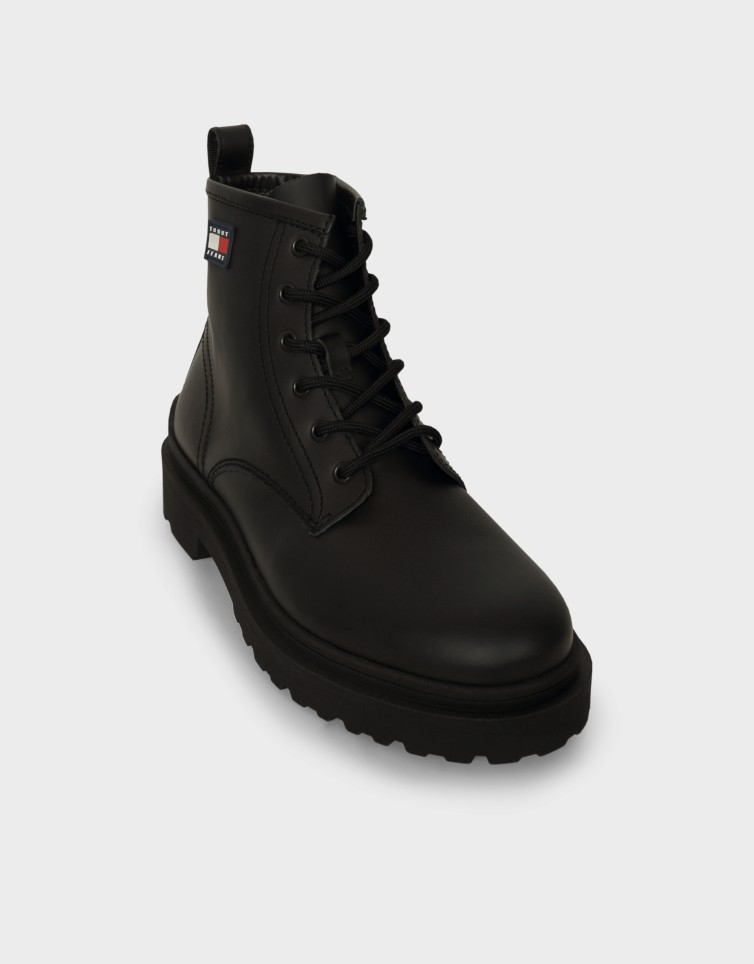 LACE UP RUBBERIZED