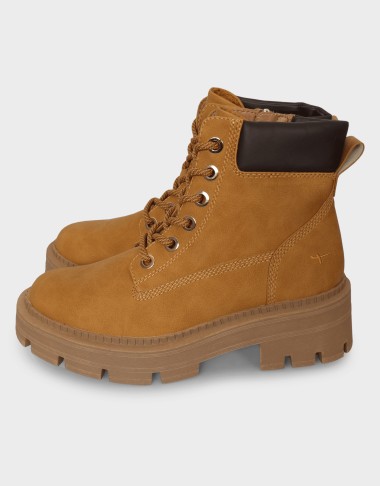 WOMEN BOOTS