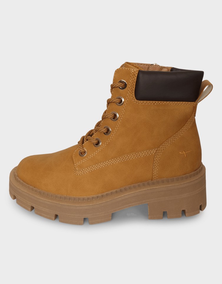 WOMEN BOOTS
