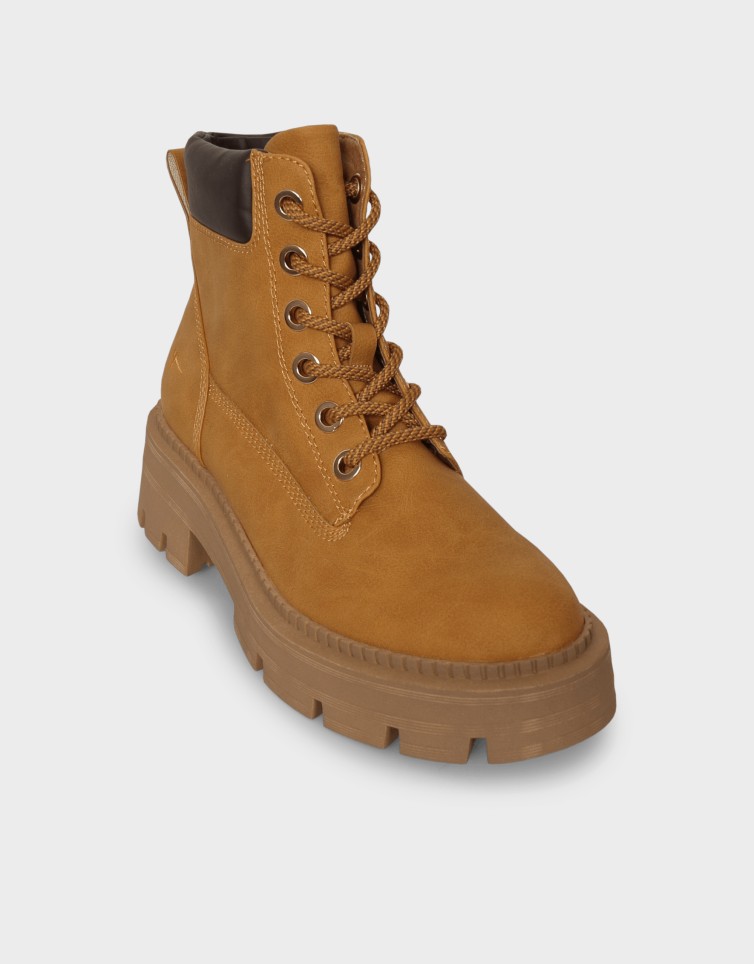 WOMEN BOOTS