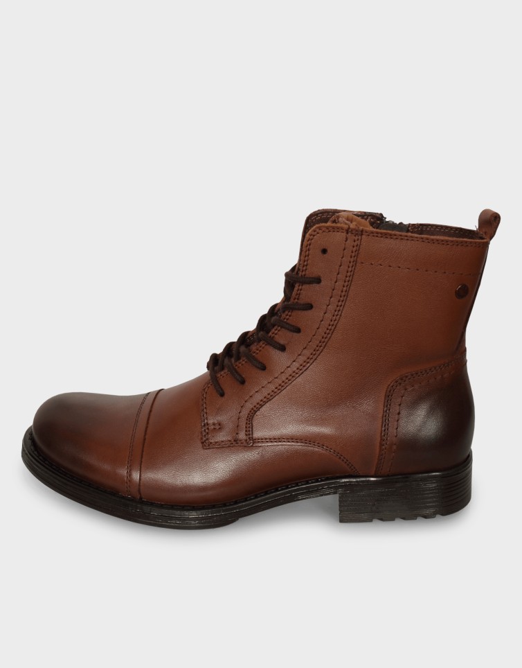 RUSSEL LEATHER