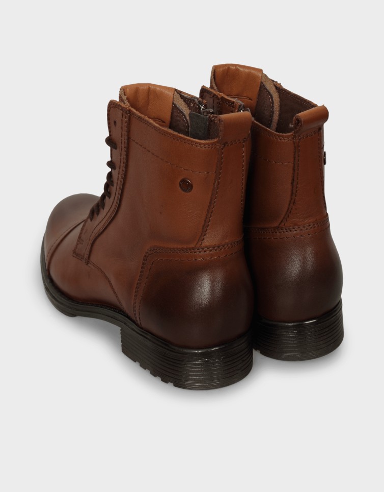 RUSSEL LEATHER