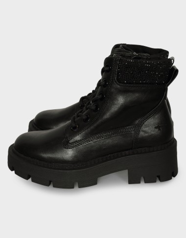 WOMEN BOOTS